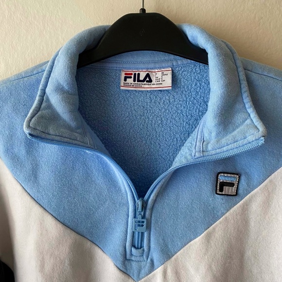 Sporty Fila Pullover Sweatshirt - Picture 3 of 4